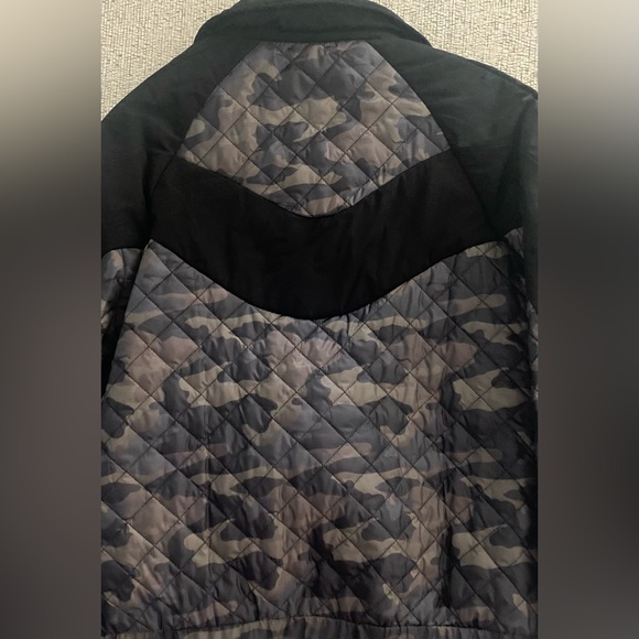 White Birch camouflage and black jacket. - Picture 3 of 7